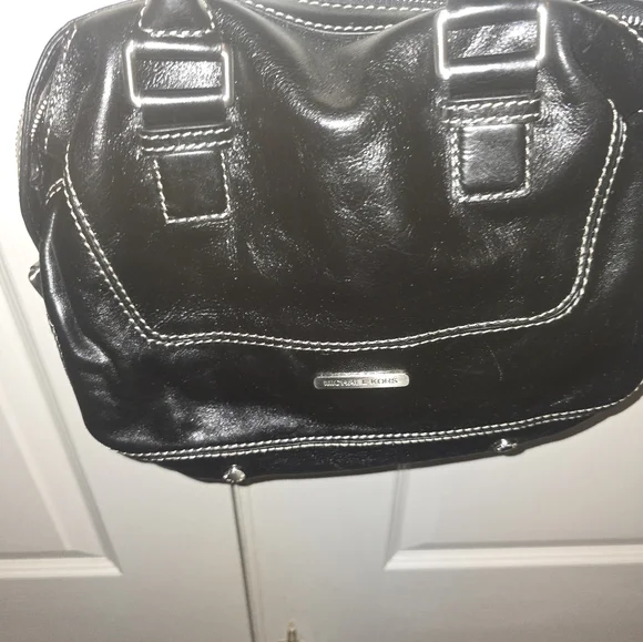 Classic Michael Kors black bag - Picture 3 of 6